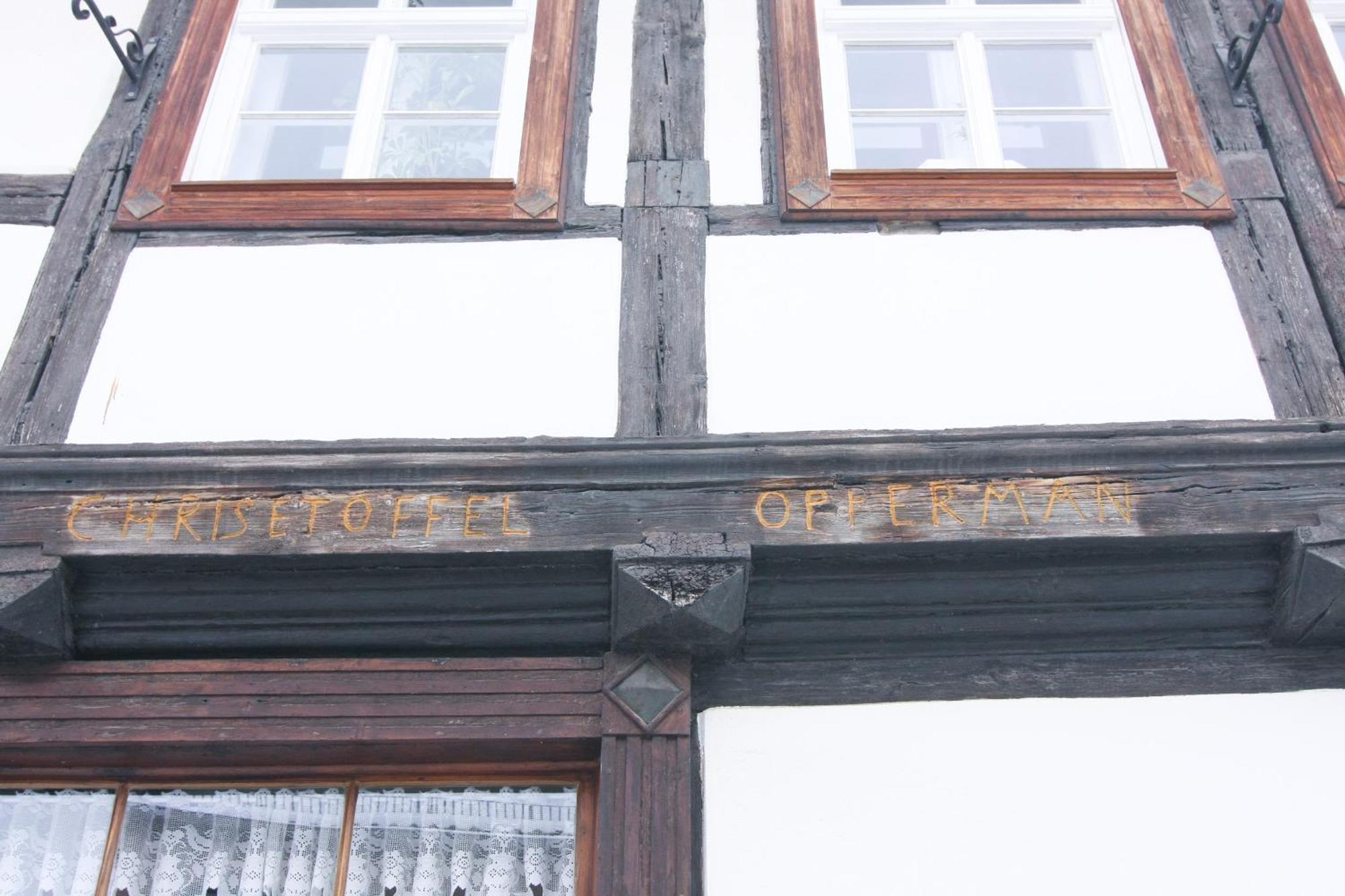 Urlaub Im Fachwerk - Das Sattlerhaus เควดลินบวร์ก ภายนอก รูปภาพ