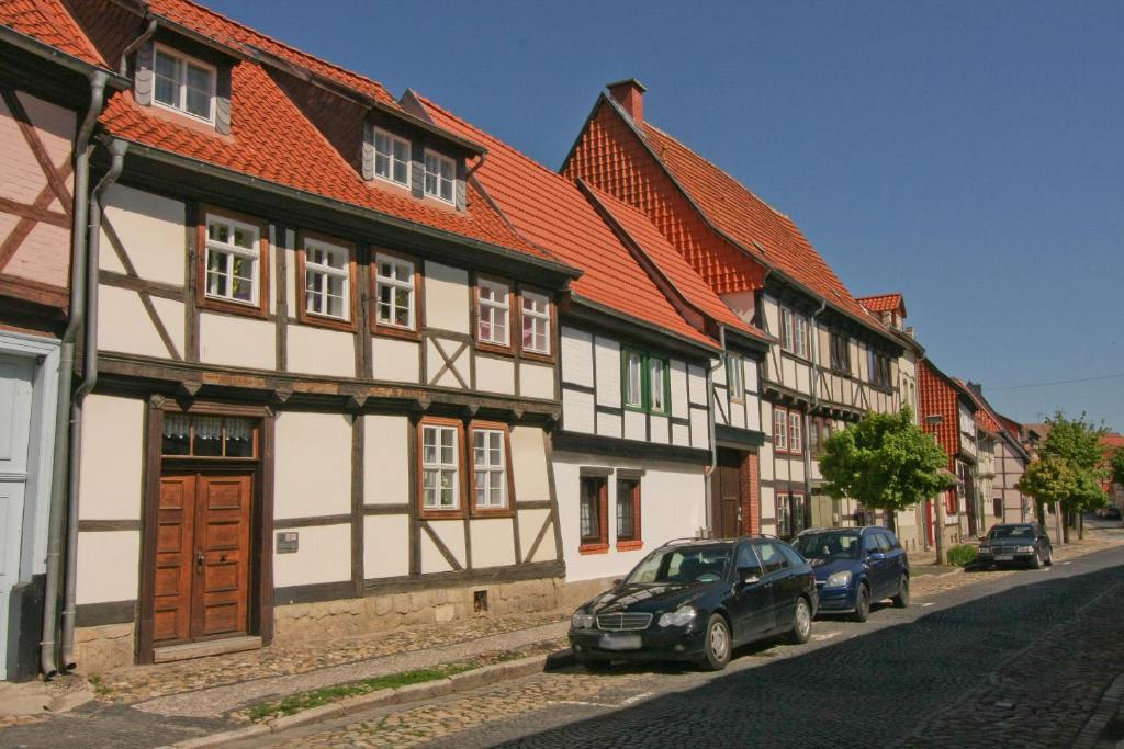 Urlaub Im Fachwerk - Das Sattlerhaus เควดลินบวร์ก ภายนอก รูปภาพ